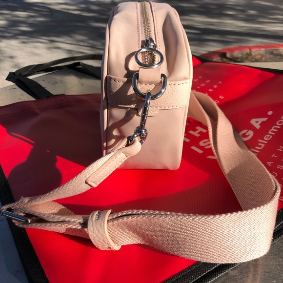 Lululemon Now and Always Crossbody *Mini - Picture 3 of 8